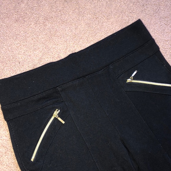 Black jeggings with gold fake zippers - Picture 2 of 4